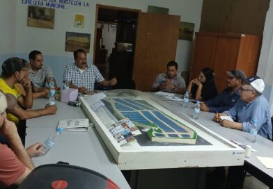 SIMAPARG sostiene reunión con habitantes de Loreto para mejorar el servicio de agua potable y alcantarillado