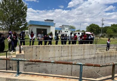 Alumnos del CBTA #20 visitan la Planta de Tratamiento de Aguas Residuales de SIMAPARG