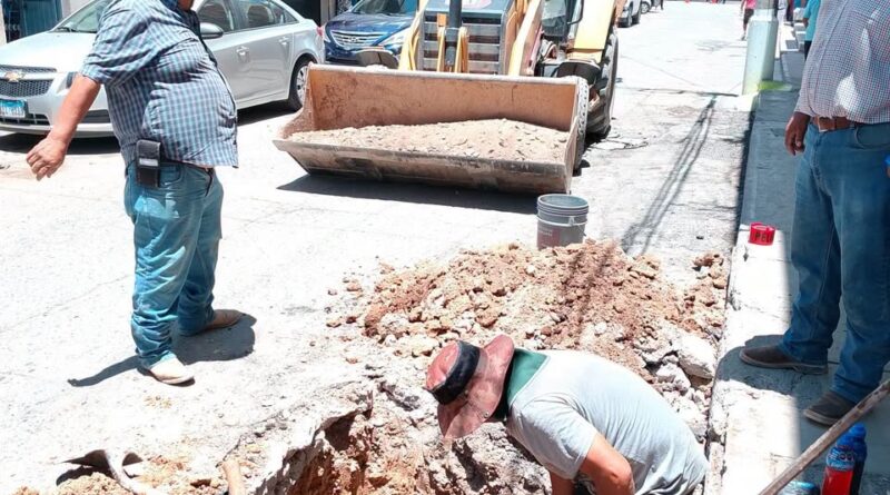 SIMAPARG realizó acciones de mantenimiento y mejora en redes de agua potable y drenaje del 5 al 10 de junio SIMAPARG realizó acciones de mantenimiento y mejora en redes de agua potable y drenaje del 5 al 10 de junio