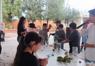 SIMAPARG promueve el uso responsable del agua mediante taller de hidroponía